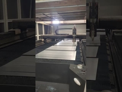 Produzione di scaffalature per pallet da navetta in acciaio per risparmio di spazio e facile riconfigurazione